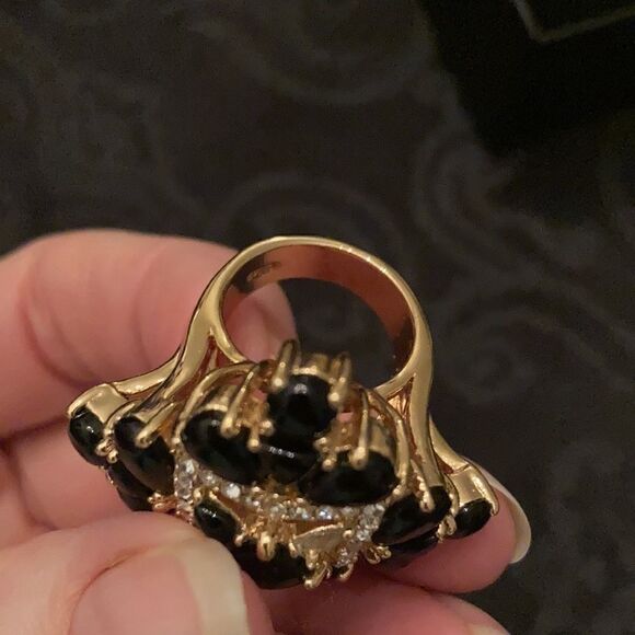 Beautiful bohemian cocktail ring with dark blue and white stones EUC - Picture 5 of 7